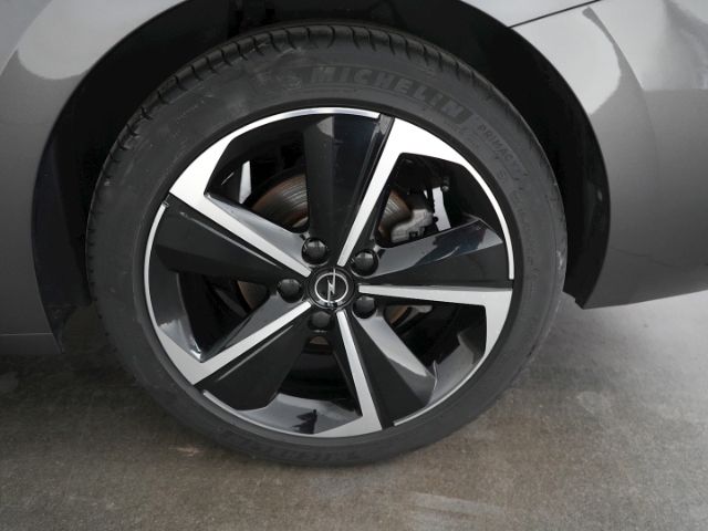 Astra L ST BUSINESS ELEGANCE AT+LED LICHT+NAVI+R