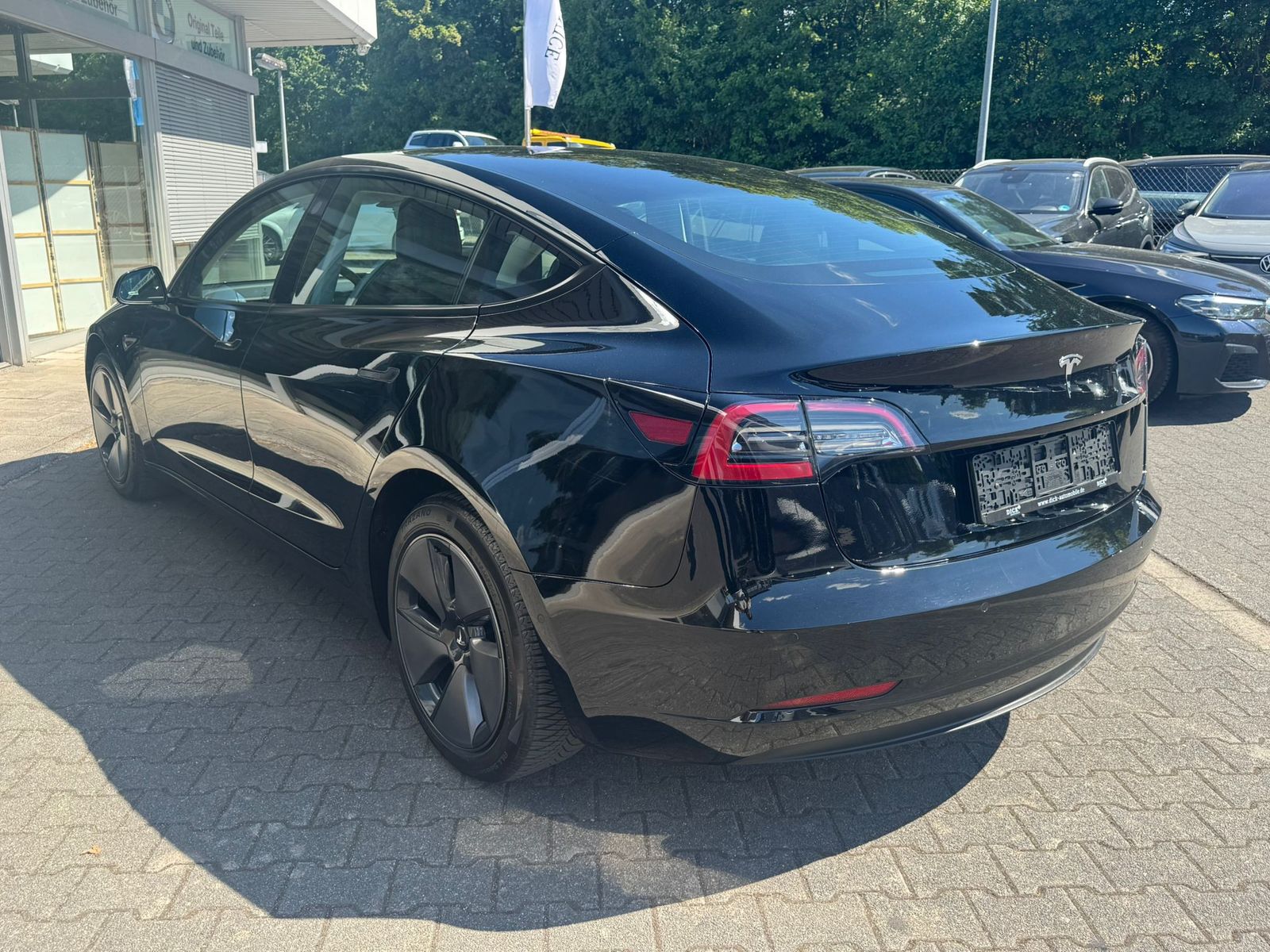 Fahrzeugabbildung Tesla Model 3 RWD PANO+LED+NAVI+SHZ+KAMERA+ACC+WP