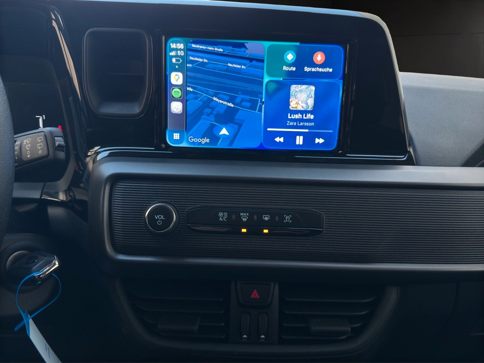 Fahrzeugabbildung Ford Transit Courier Allwetter/Tempomat/MwSt