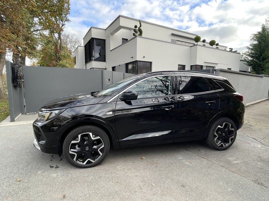 Fahrzeugabbildung Opel Grandland ATUltimate