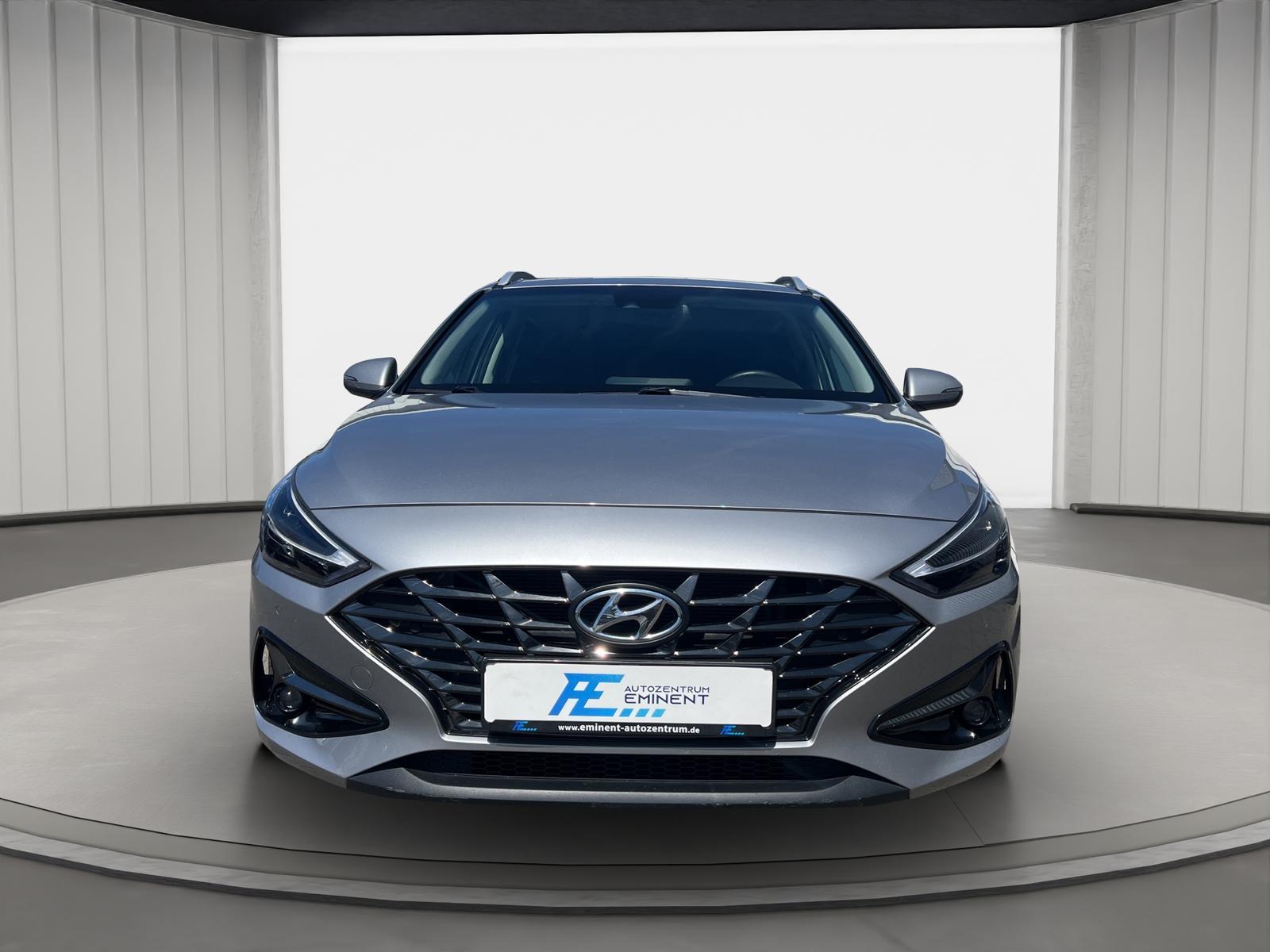Hyundai i30 SW 1.5 T-GDI DCT NAVI SHZ KAMERA LED-S.