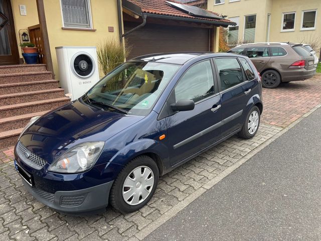 Ford Fiesta 1.3 - TÜV Neu