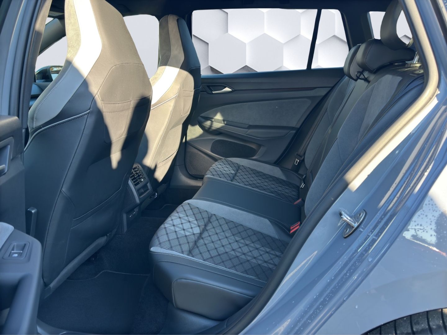 Golf Variant VIII 1.5 eTSI R-Line DSG 96kW LED A