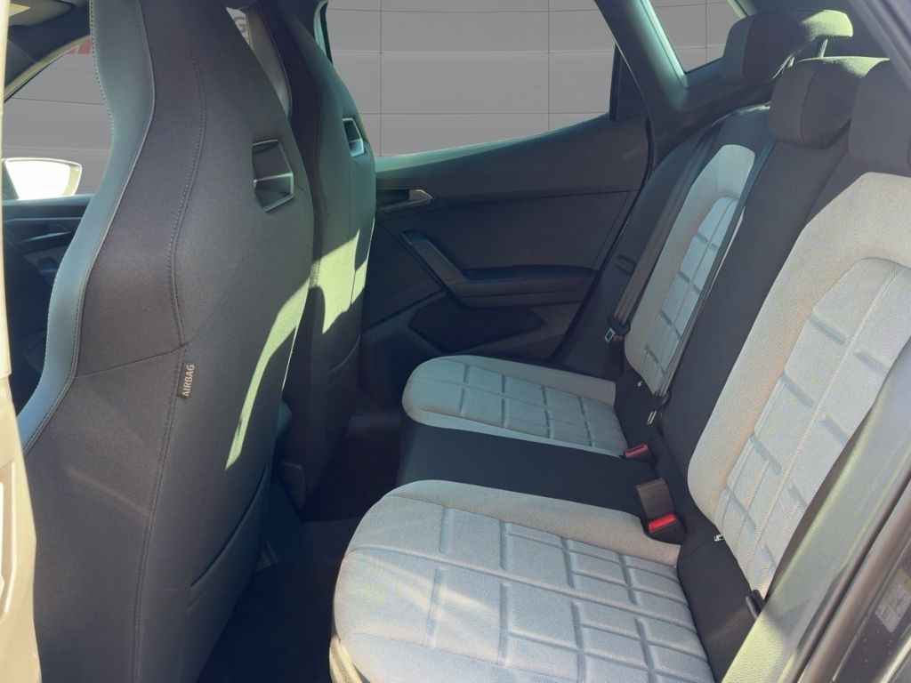 Fahrzeugabbildung SEAT Arona FR Facelift, Navi, 18'', Sitzh.,VOLL-LED