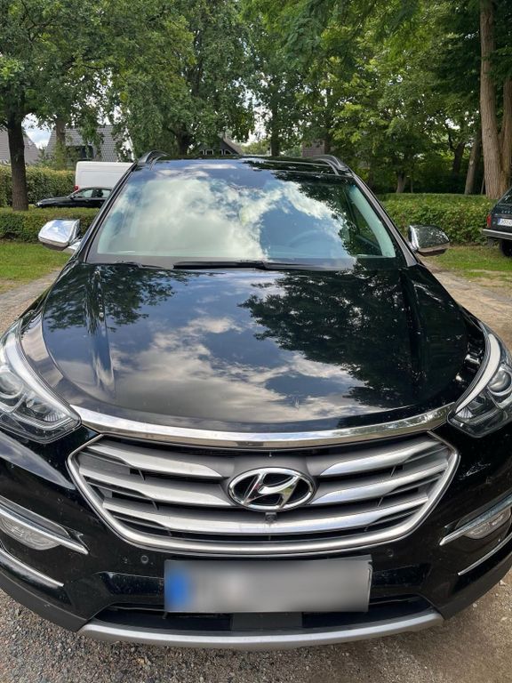 Image of Hyundai SANTA FE