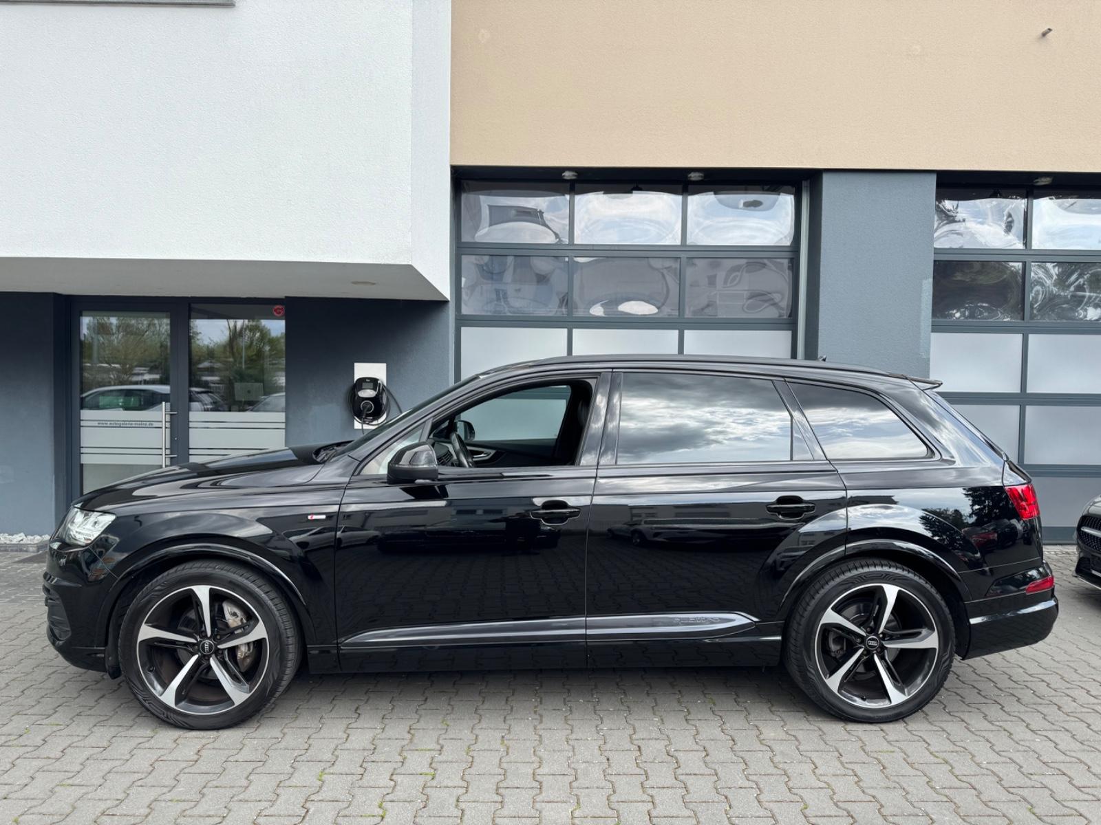 Audi Q7 3.0 TDI quattro S line Sport / Plus