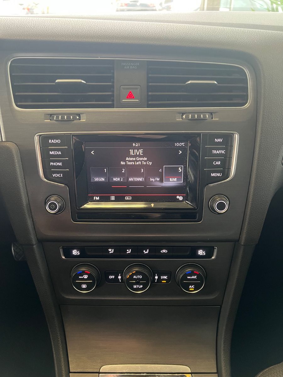 Fahrzeugabbildung Volkswagen Golf VII Lim. 1.6 TDIComfortline *1.HAND*SCHECKH