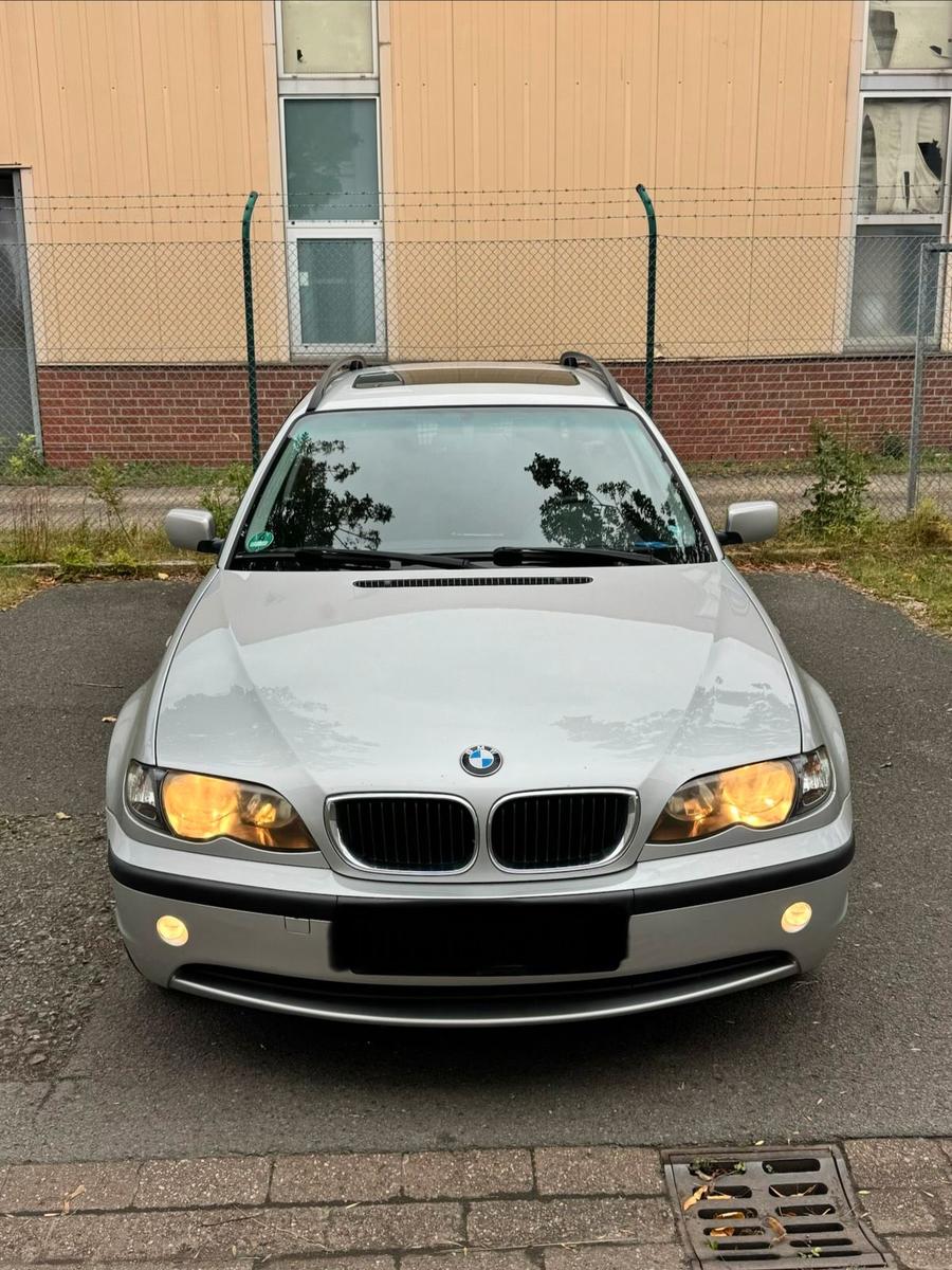 BMW 320