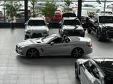 Mercedes-Benz SL 350 7G-TRONIC Panorama Sport-Paket AMG DISTRO - Mercedes-Benz SL 350: Sport