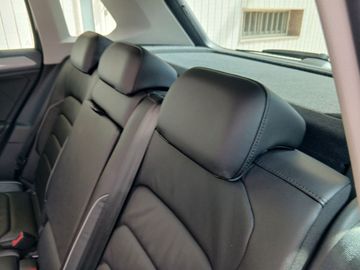 Volkswagen Tiguan - 4