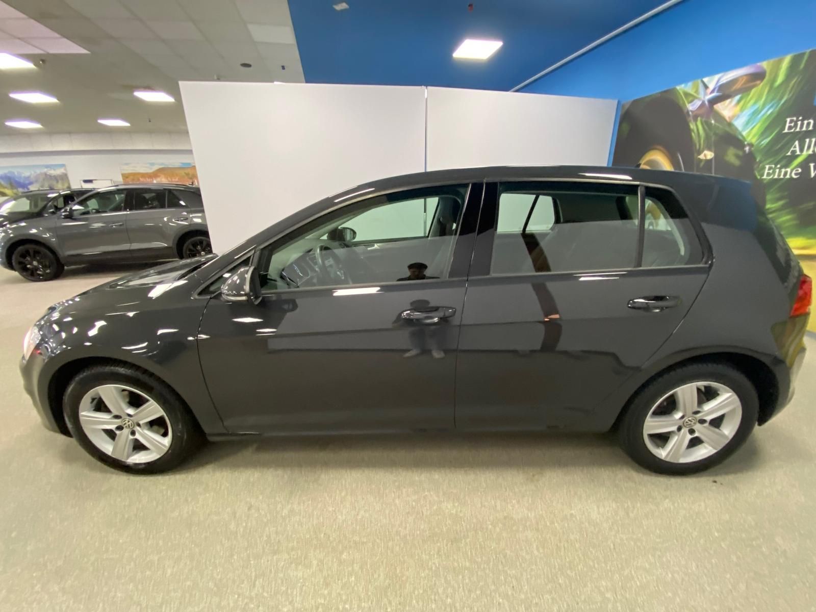 Fahrzeugabbildung Volkswagen Golf VII Comfortline+ALLWETTER+2-ZKLIMA+PDC+HEIZ
