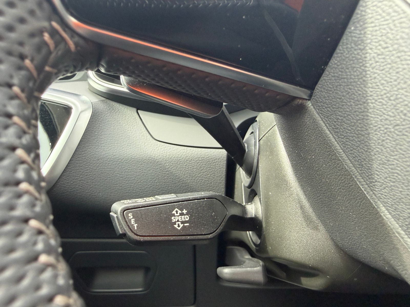 Fahrzeugabbildung Audi 55 TFSI e quattro S-Line/LEDER/Navi/LED/CarPlay/