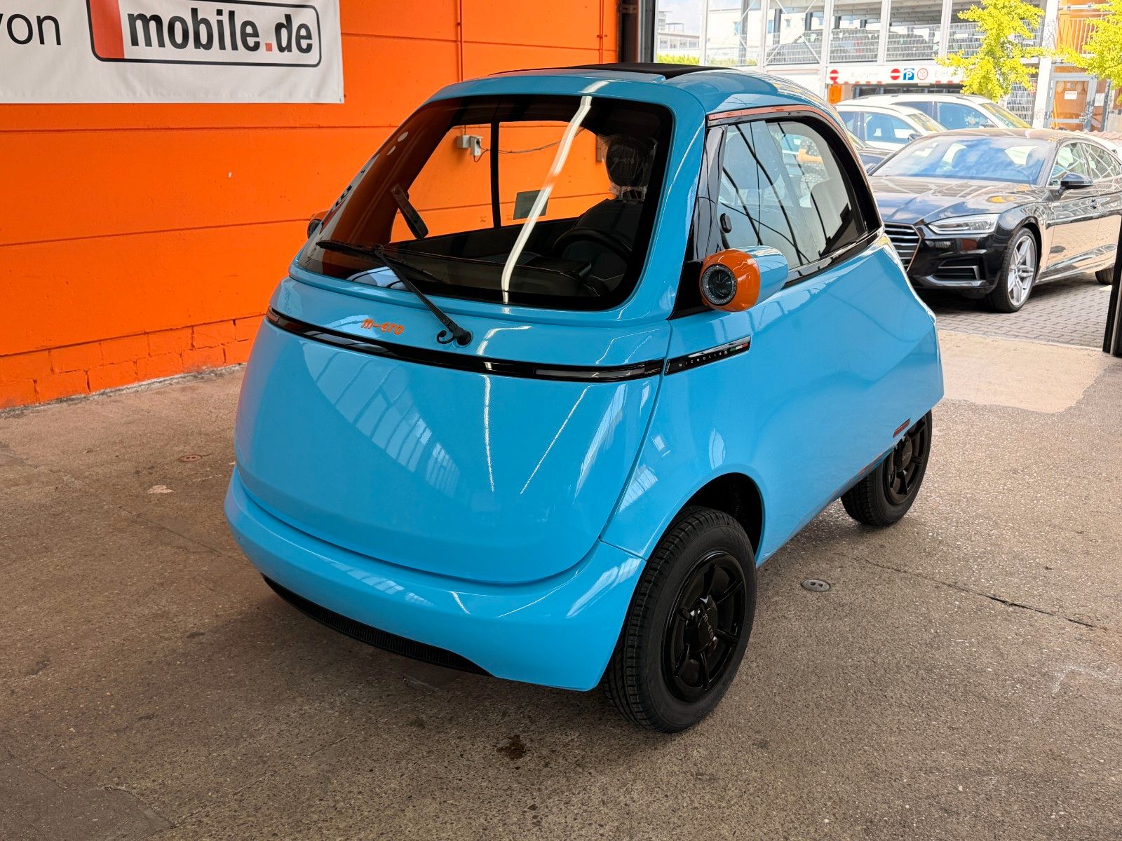 Microlino L6e Lite Venice Blue Sonnendach Fahren ab 15 J.