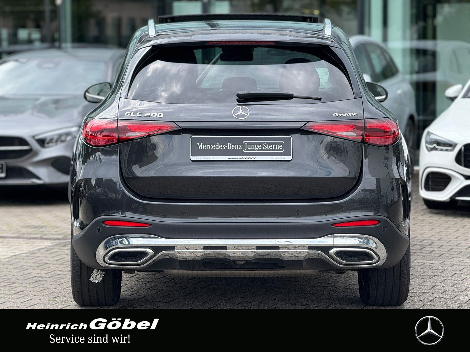 Fahrzeugabbildung Mercedes-Benz GLC 200 AMG*PANORAMA*AHK*MEMORY*19"AMG*LED*