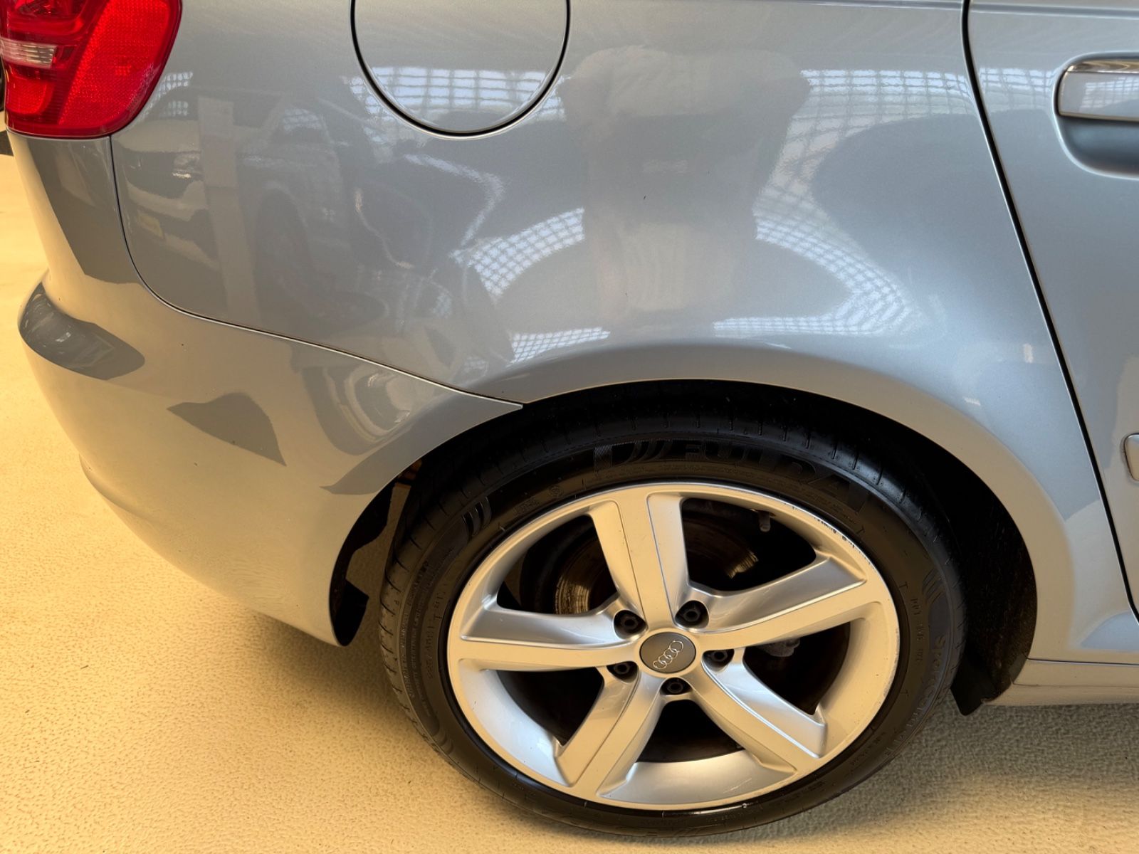 Fahrzeugabbildung Audi A3 Sportback 1.8 TFSI S line Sportpaket plus
