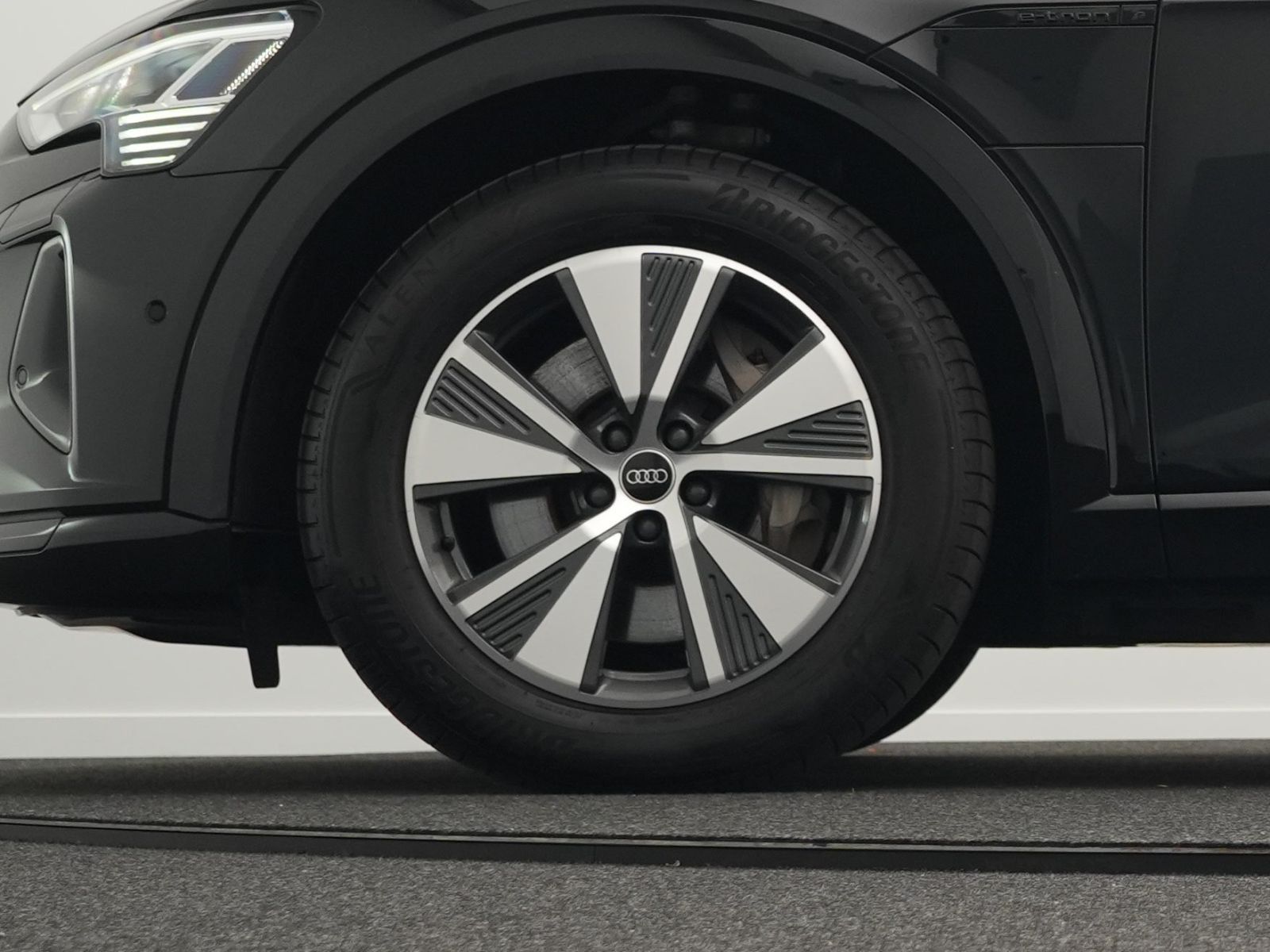 Audi Q8 e-tron - Bild 47
