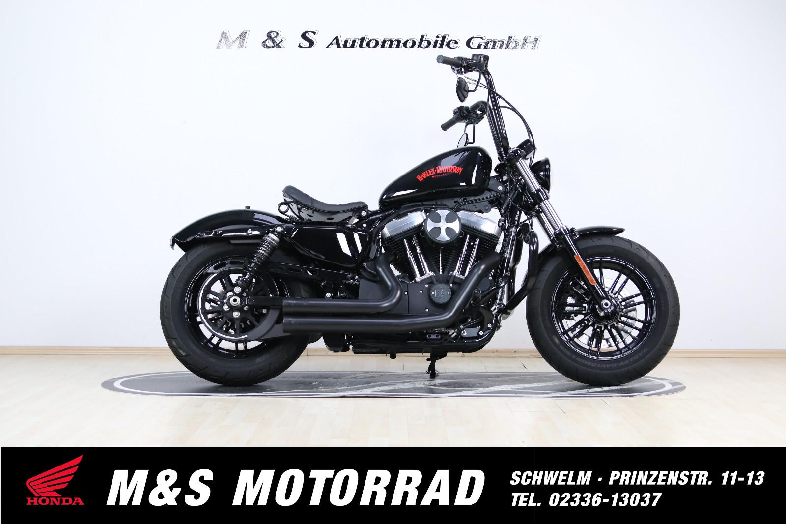 Harley-Davidson Sportster XL 1200 forty eight