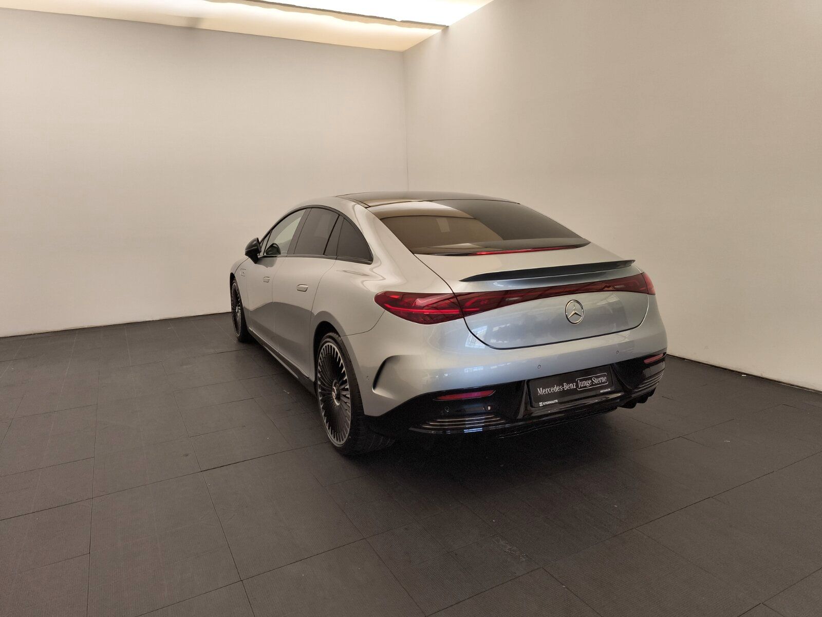 Mercedes-Benz EQE 53 4M Premium Plus Drivers Massage 21 Zoll foto 8