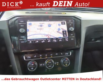 Fahrzeugabbildung Volkswagen Passat Var. 2.0 Highli.+LIVE COC+PANO+LED+MEMORY