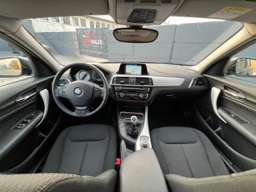 Fahrzeugabbildung BMW 118i Advantage Navi Tempomat Sitzheizung PDC FSP