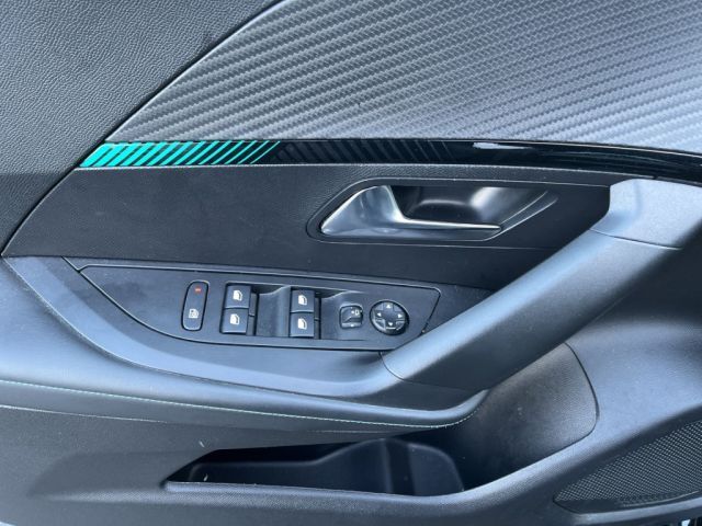 Peugeot 2008 PureTech 100 Stop&Start Allure Pack