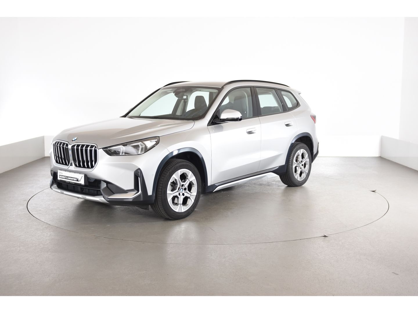 BMW X1 sDrive18i xLine Anhängerkupplung Live Cockpit foto 2