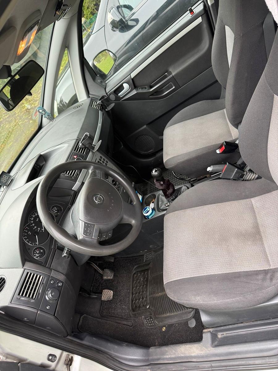 Opel Meriva 2005 — photo 15