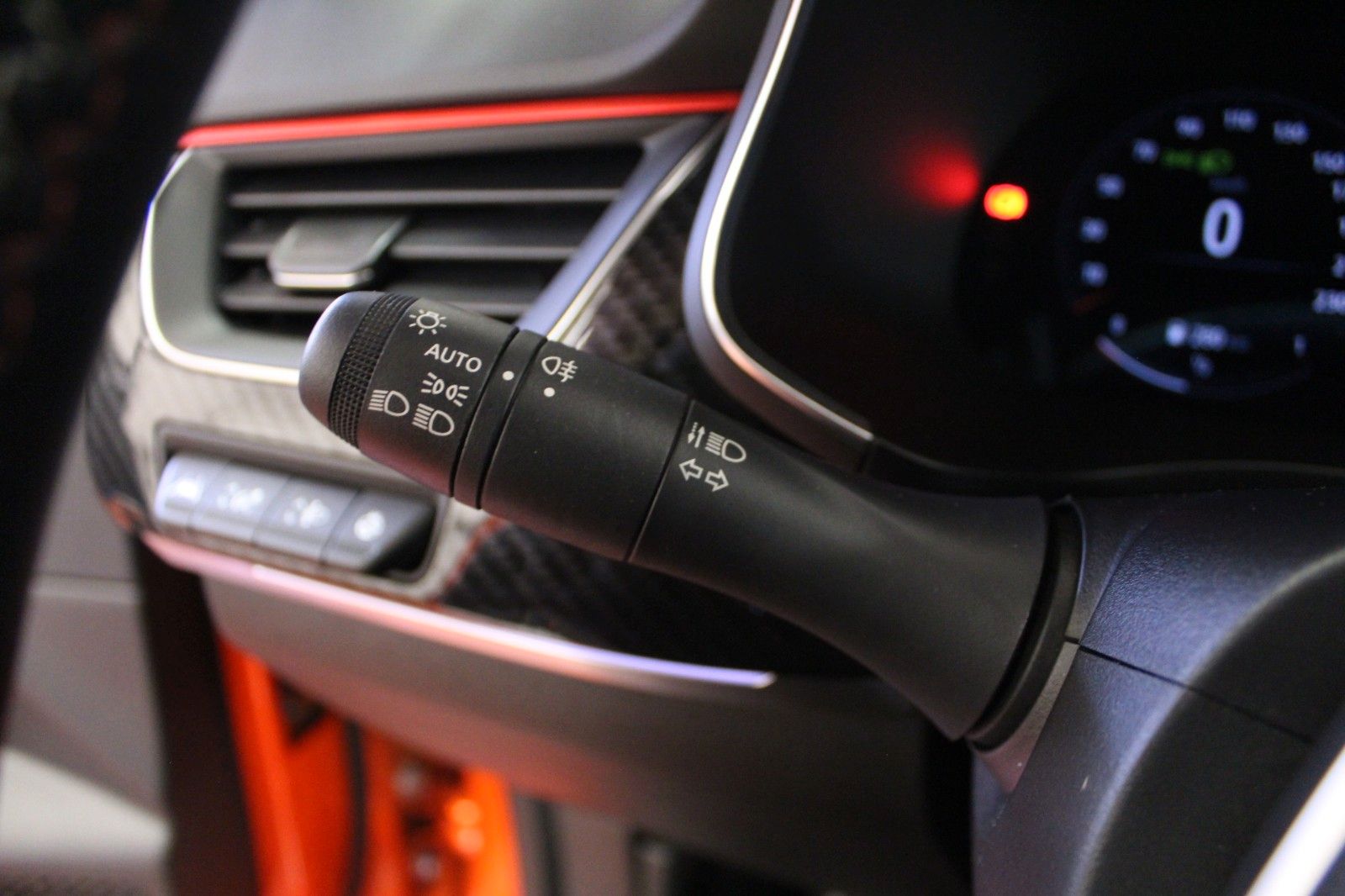 Fahrzeugabbildung Renault Arkana Mild Hybrid 160 EDC R.S. Line*Fast Track*