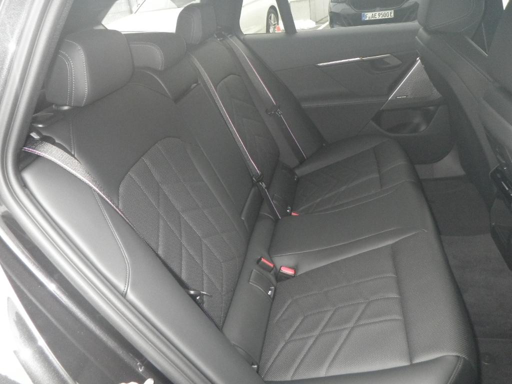 BMW 530 e Touring Sportpaket HUD AHK-klappbar AHK El