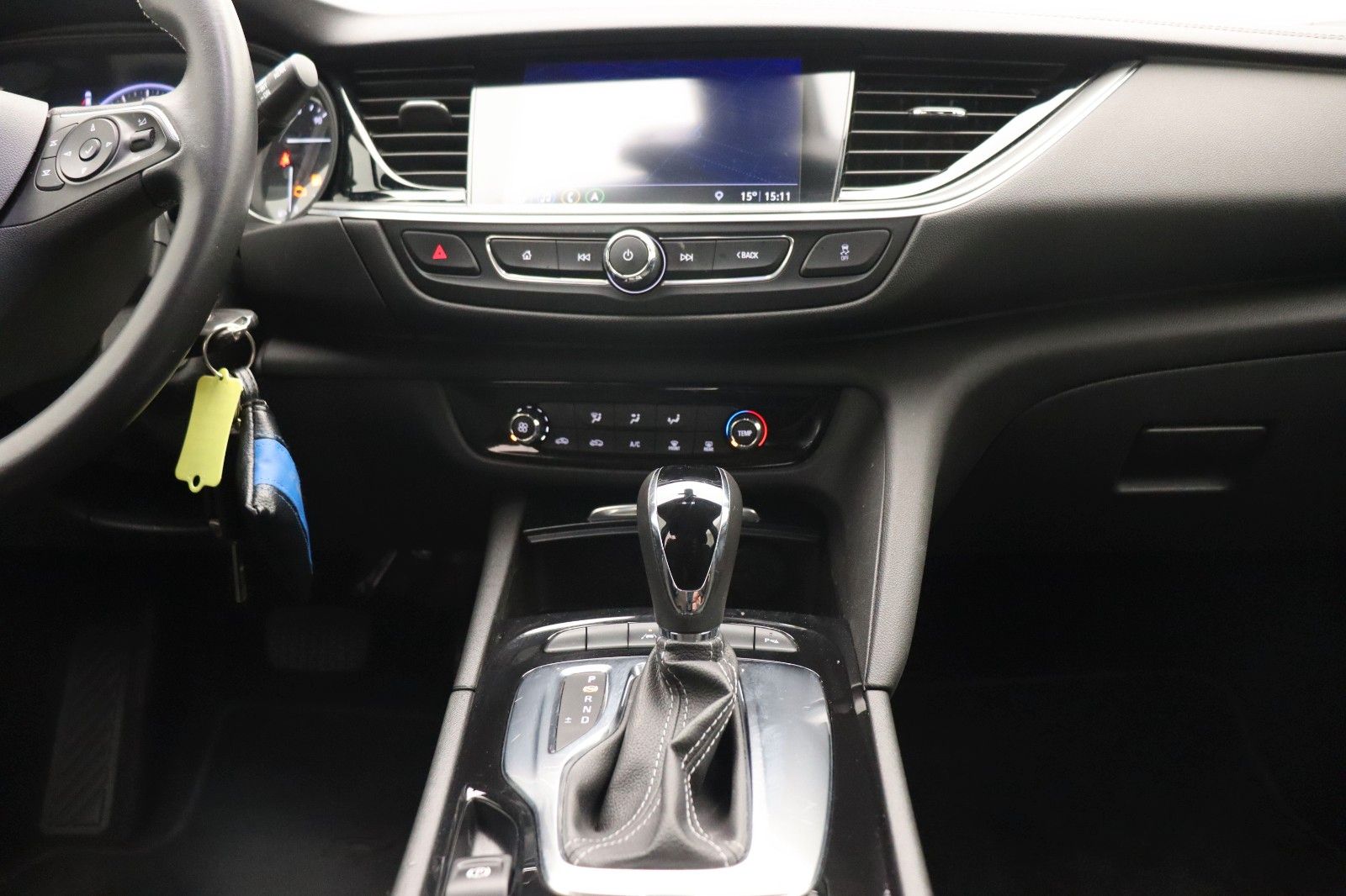 Fahrzeugabbildung Opel Insignia B 1.6 Sports Tourer Edition NAVI KAMERA
