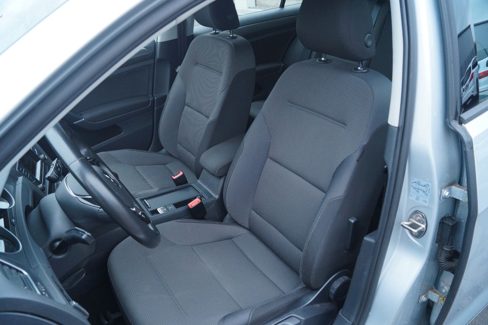 Fahrzeugabbildung Volkswagen Golf VII Lim. Comfortline BMT