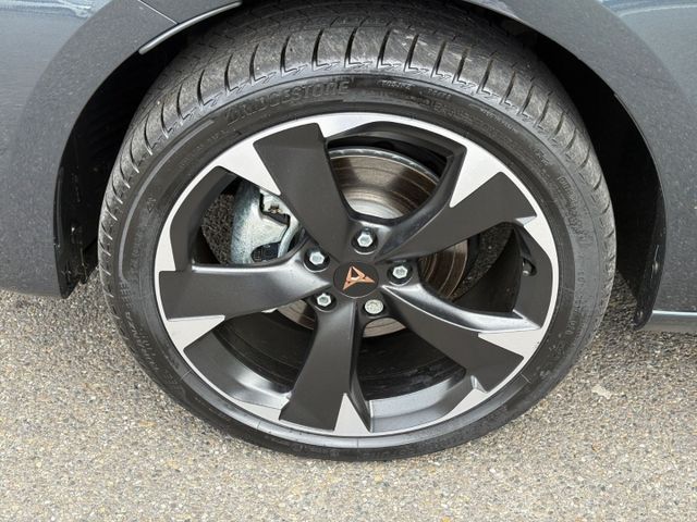 Leon 1,5 eTSI DSG *LED+NAVI+KAMERA+SENNHEISER*