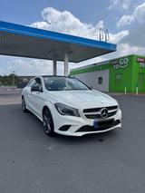 Mercedes-Benz Mercedes Benz CLA 200 Coupé, weiß/ Panoram... - Mercedes-Benz CLA 200 in Dortmund