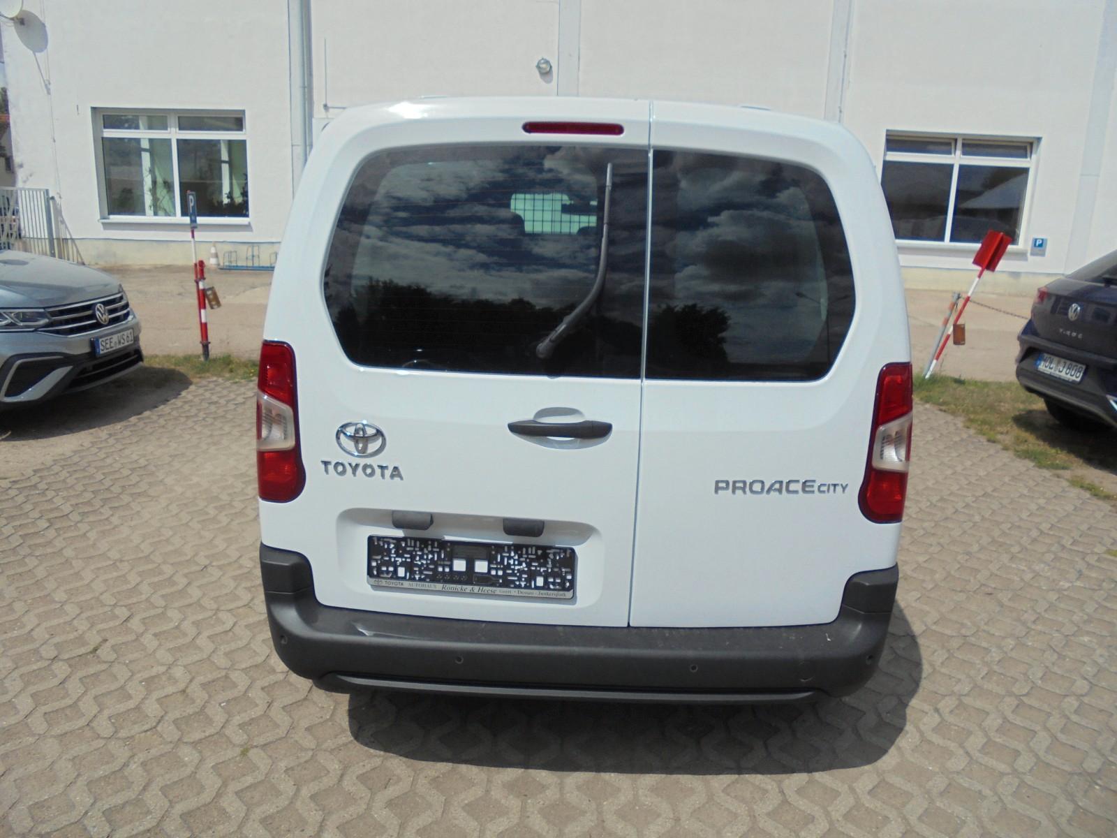 Toyota Proace City L1 Meister