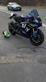 Yamaha R1 RN49 - Offers matching your search criteria