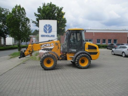 JCB TM 220 Teleskopradlader 