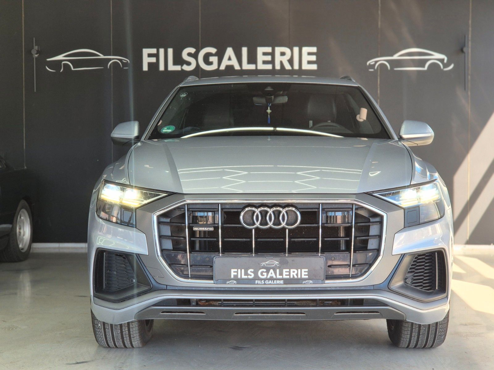 Audi Q8 50 TDI quattro foto 2