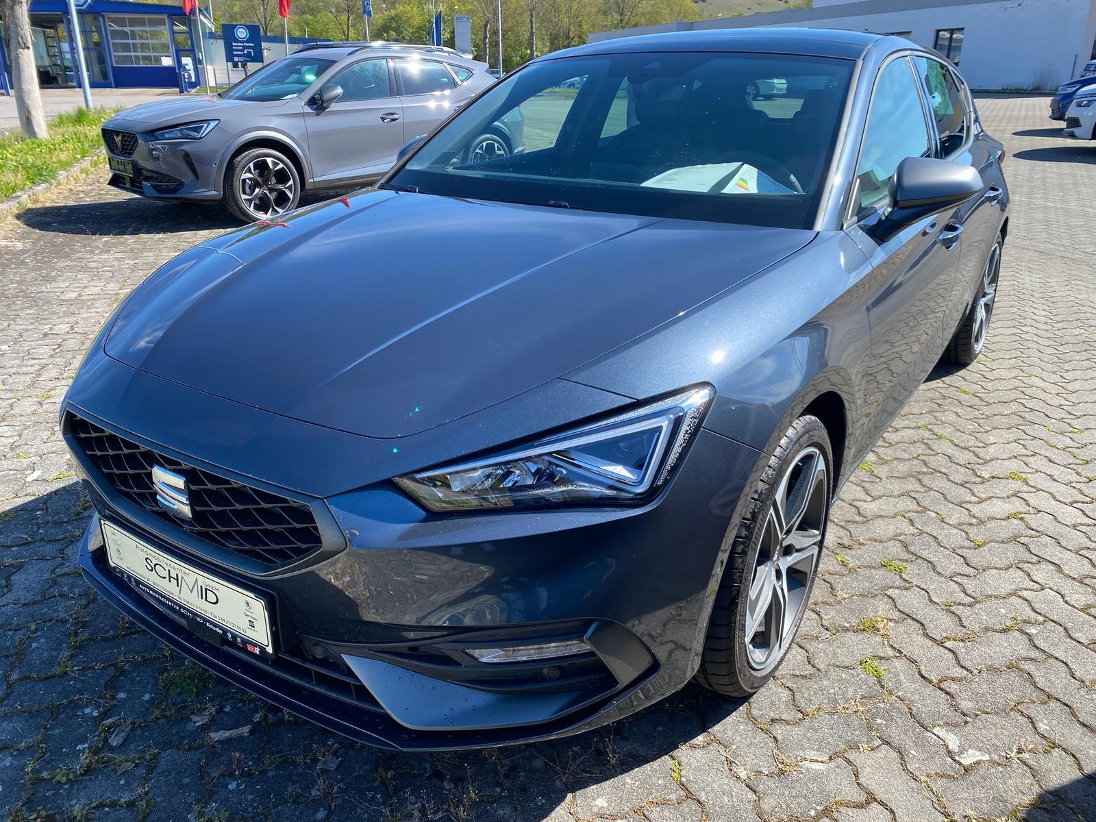 Seat Leon 2.0 FR DSG Pano NAVI 18" Kam. 5 J. Gar. WR