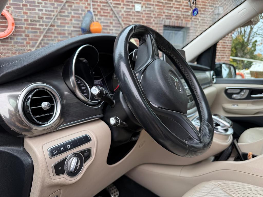 Mercedes-Benz V 250
