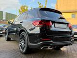 Mercedes-Benz GLC 300 4Matic AMG PANO LED HeadUP SH - Mercedes-Benz GLC 300 Gebrauchtwagen in Berlin