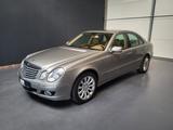 Mercedes-Benz E 500 Elegance *Navi| Schiebedach| Sitzheizung* - graue Mercedes-Benz E 500