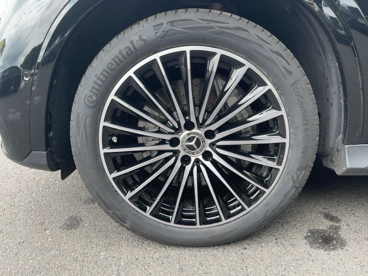 Fahrzeugabbildung Mercedes-Benz GLC 220 d 4M AMG/Night/360°/Digital-Light/AHK