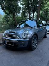 MINI Cabrio R52 Cooper S JCW 210PS - MINI Cooper S Cabrio aus 2008: Roadster
