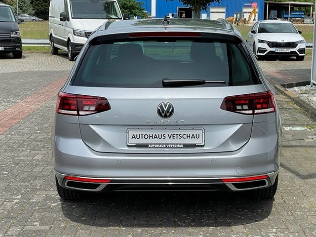 Passat Variant 2.0 TDI Elegance Bluetooth Navi