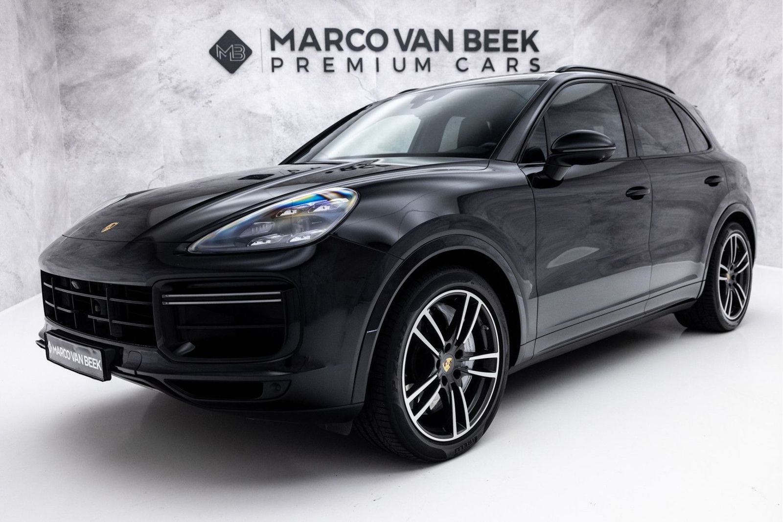 PORSCHE Cayenne 4.0 Turbo | Pano | Luchtvering | Soft Cl