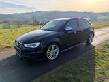 Audi S3 Sportback 2.0 TFSI quattro 300ps - Audi S3 mit Benzin-Antrieb: Kombi