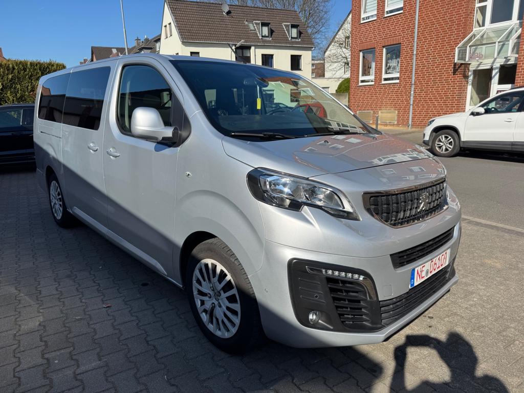Peugeot Traveller