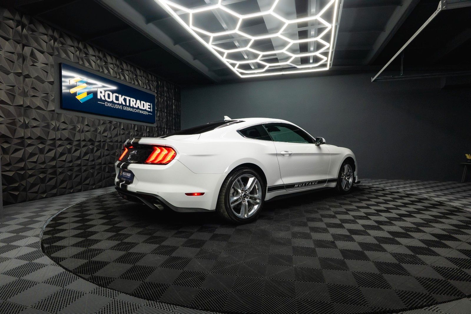 Fahrzeugabbildung Ford Mustang Shelby GT 500 Coupe Performance PREMIUM