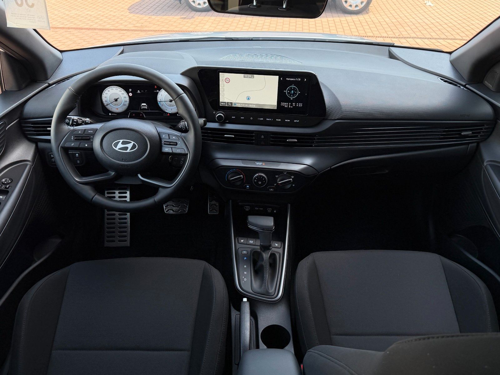 Fahrzeugabbildung Hyundai BAYON 1.0 T-GDI Blackline *Navi*Kamera*BOSE*LED*