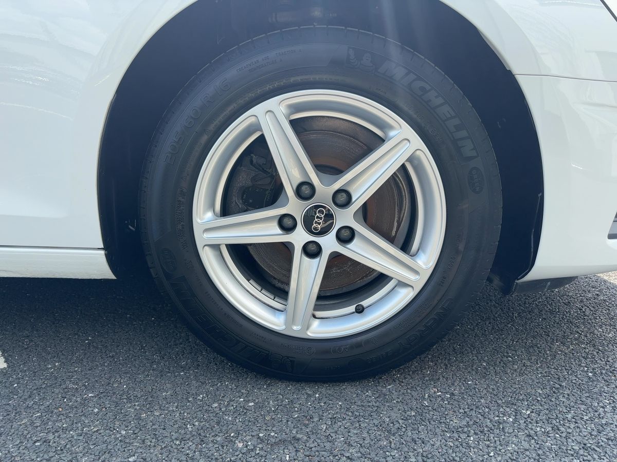Audi A4 - Bild 13